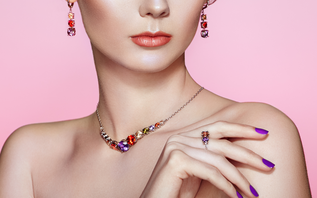 Mastering the Art of Bold Jewelry: How to Mix and Match Colorful Statement Pieces